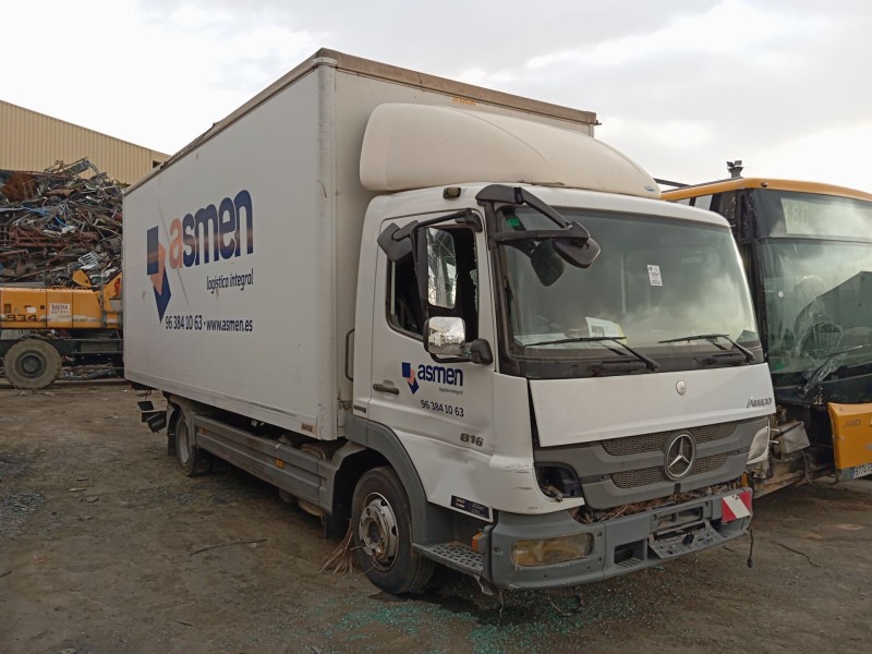 mercedes-benz atego 4 cyl. 4x2 2005  del año 2011