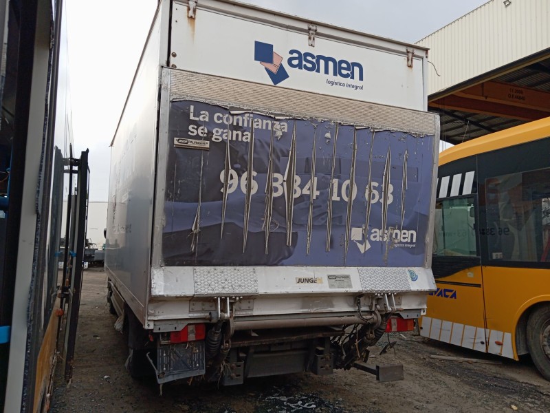 mercedes-benz atego 4 cyl. 4x2 2005  del año 2011