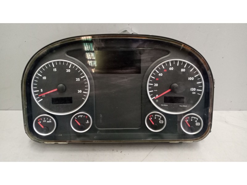 Recambio de cuadro instrumentos para man tgs referencia OEM IAM 81272026265  