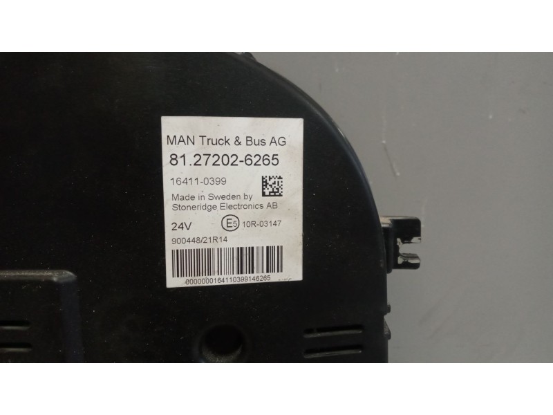 Recambio de cuadro instrumentos para man tgs referencia OEM IAM 81272026265  