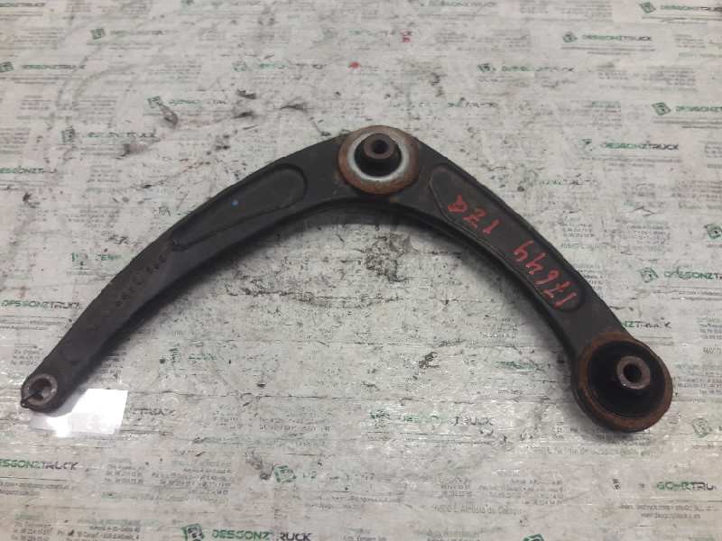 Recambio de brazo suspension superior delantero izquierdo para citroen c4 berlina collection referencia OEM IAM   