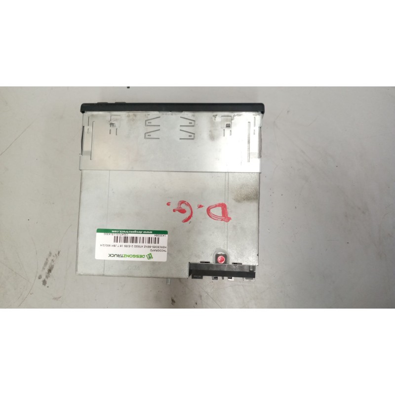 Recambio de tacografo para mercedes-benz atego 2-ejes 18 t /bm 950/2/4 1823 (4x2) om 906 la l (largo) referencia OEM IAM 1324710