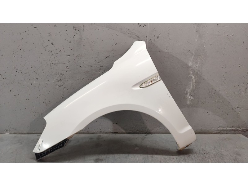 Recambio de aleta delantera izquierda para hyundai accent (mc) gl referencia OEM IAM   