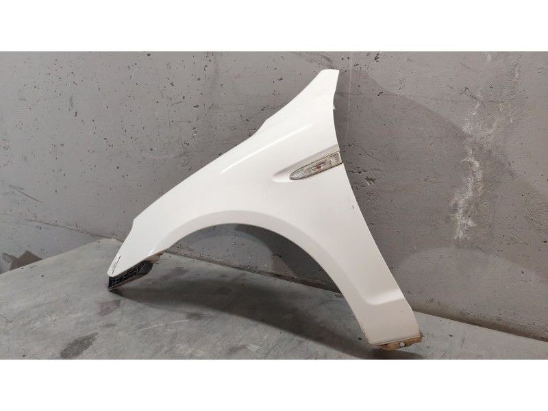 Recambio de aleta delantera izquierda para hyundai accent (mc) gl referencia OEM IAM   