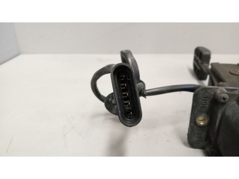 Recambio de pedal acelerador para iveco eurocargo referencia OEM IAM 41016771  