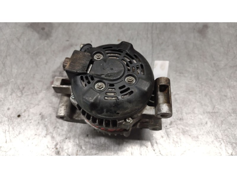 Recambio de alternador para toyota avensis (_t25_) 2.0 d-4d (adt250_) referencia OEM IAM CGB13080  