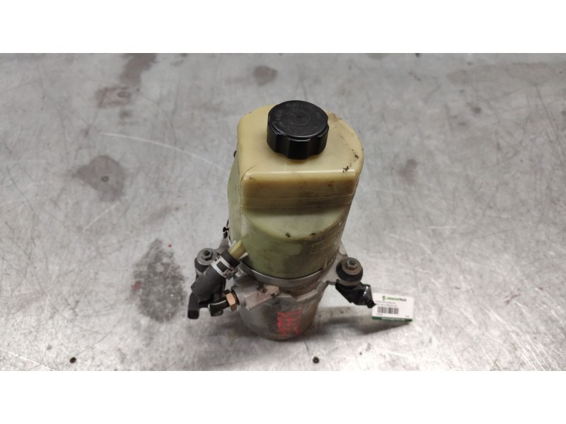 Recambio de bomba servodireccion para ford focus berlina (cap) ghia referencia OEM IAM C6S4B  