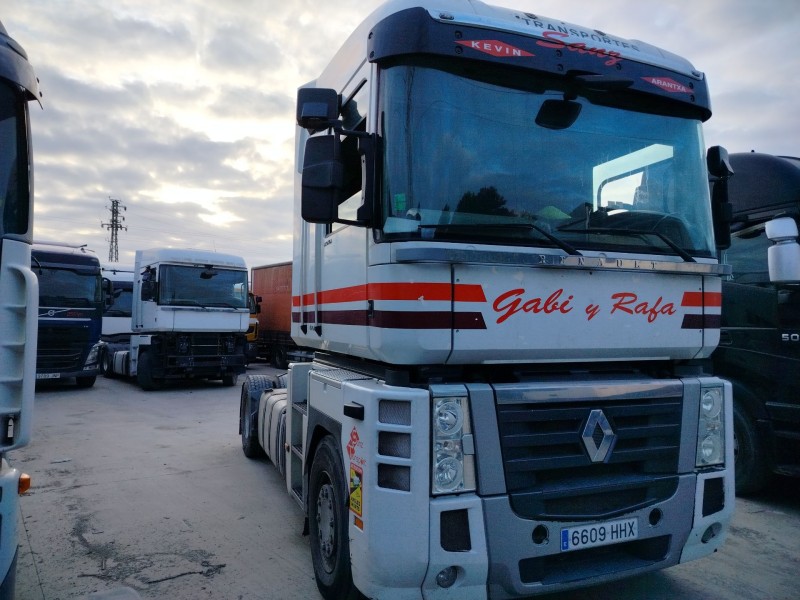 renault magnum ab 2005 del año 2005