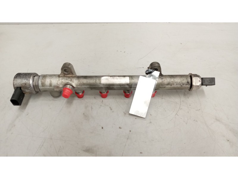 Recambio de rampa inyectora para riocar march 07 referencia OEM IAM A6510700495  