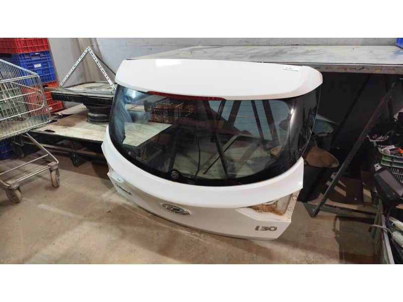 Recambio de porton trasero para hyundai i30 (gd) 1.6 crdi referencia OEM IAM   