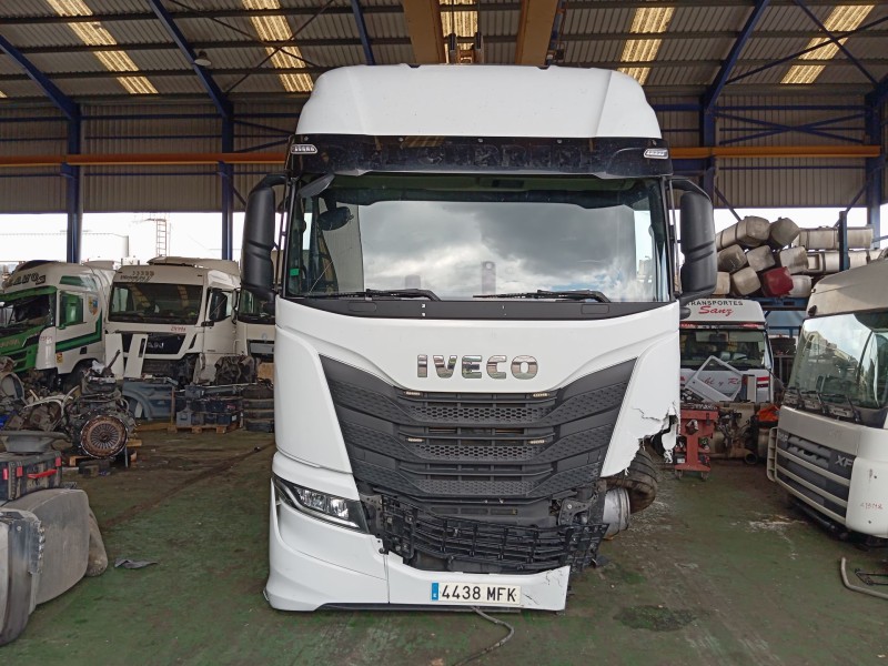 iveco stralis (as) del año 2023