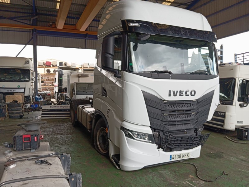 iveco stralis (as) del año 2023
