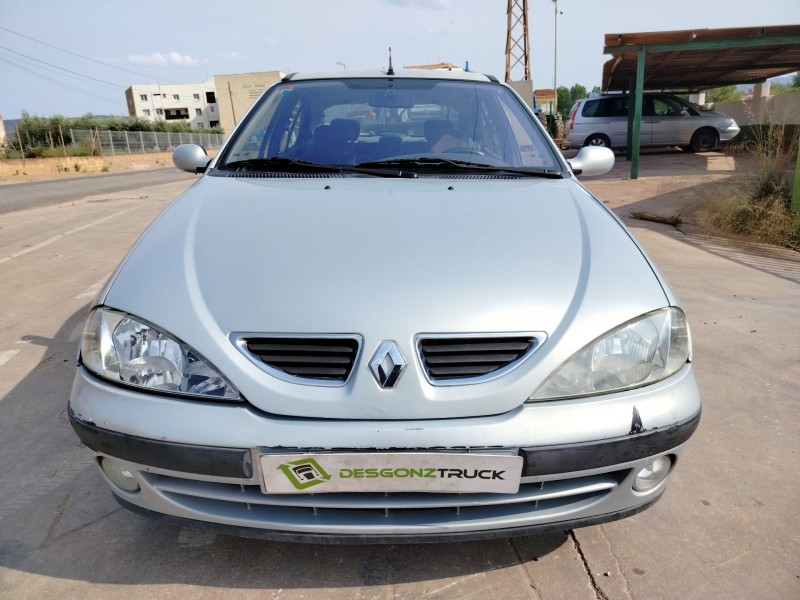 renault megane i fase 2 berlina (ba0) del año 2001