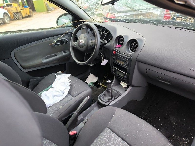 seat ibiza (6l1) del año 2007