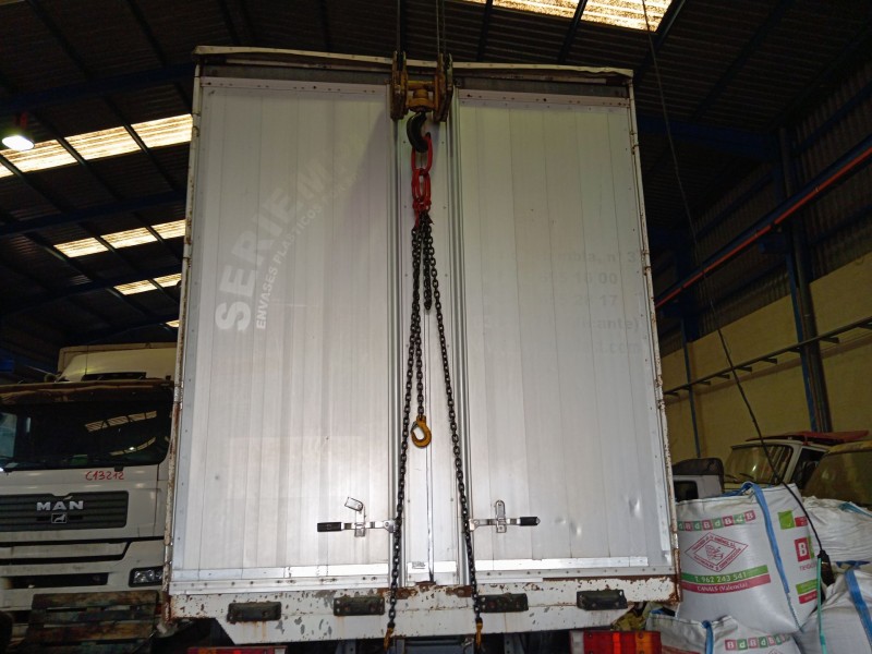 mercedes-benz atego 4-cil. 4x4 bm 970/2 del año 2004