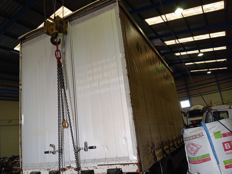 mercedes-benz atego 4-cil. 4x4 bm 970/2 del año 2004