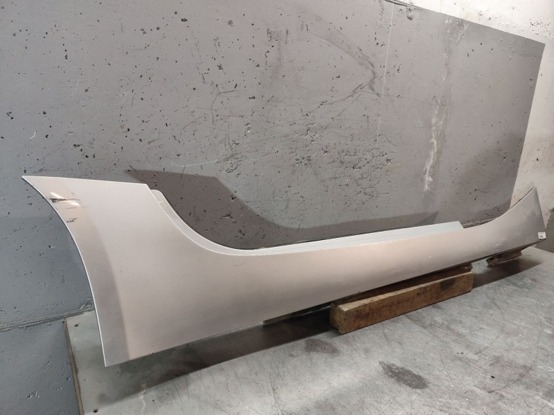 Recambio de faldon lateral para bmw z4 roadster (e85) 2.0 i referencia OEM IAM   