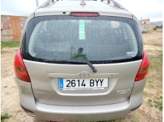 toyota corolla verso (_e12_) del año 2001