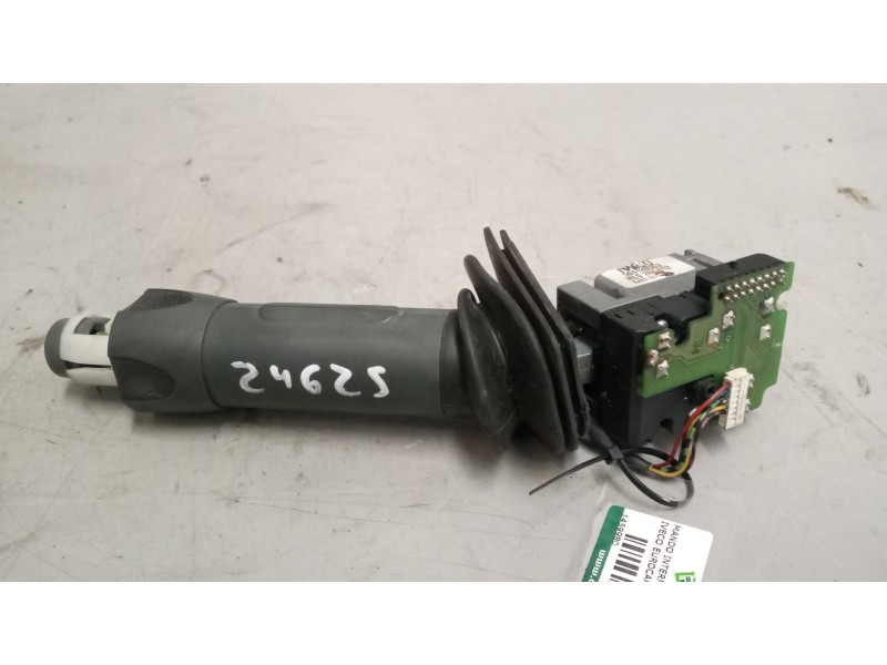 Recambio de mando intermitentes para iveco eurocargo 05.03  fg 75 e larga distancia referencia OEM IAM 504188583  