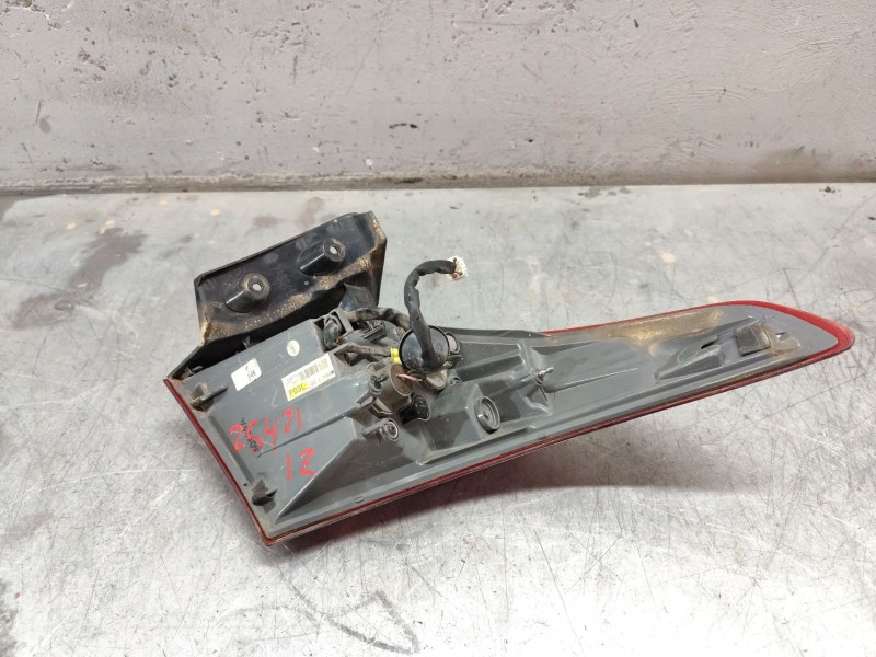 Recambio de piloto trasero izquierdo para hyundai i30 (gd) 1.6 crdi referencia OEM IAM 92401A50  