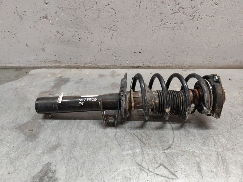 Recambio de amortiguador delantero izquierdo para audi a3 (8p1) 2.0 fsi referencia OEM IAM 824904004793  