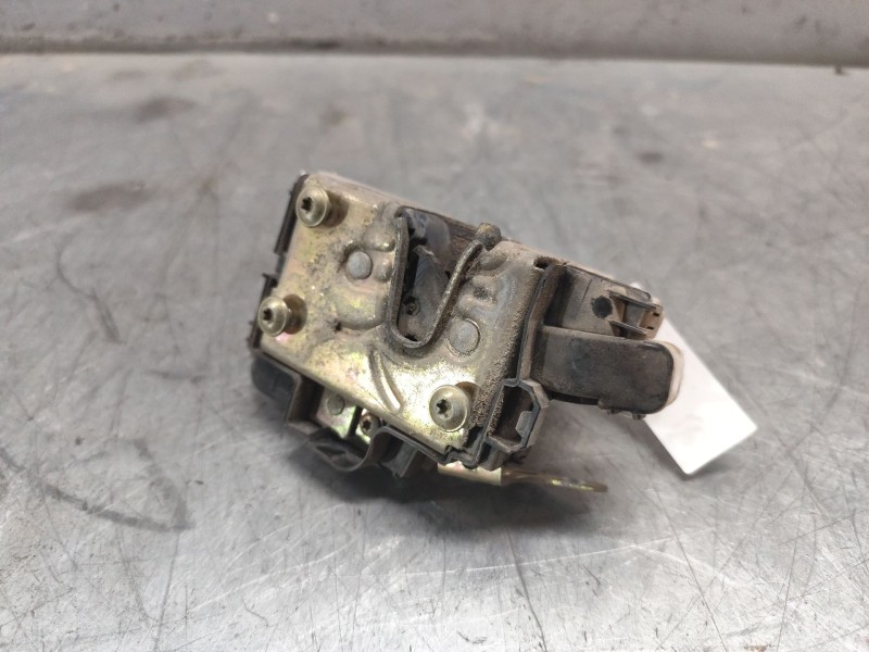 Recambio de cerradura puerta delantera derecha para volkswagen golf iii (1h1) 1.6 referencia OEM IAM 1H1837016M  4PINES