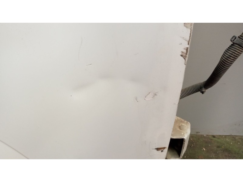 Recambio de puerta delantera derecha para renault maxity referencia OEM IAM 7485132448  