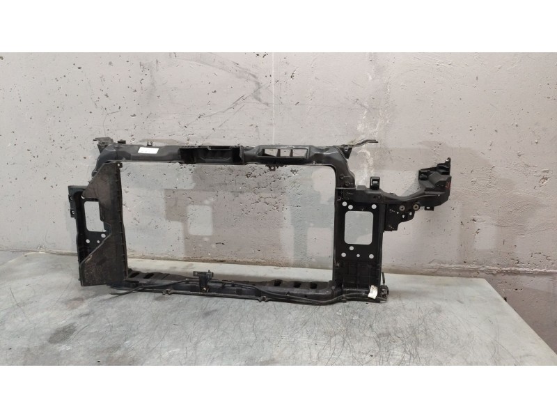 Recambio de panel frontal para hyundai i30 (gd) 1.6 crdi referencia OEM IAM   
