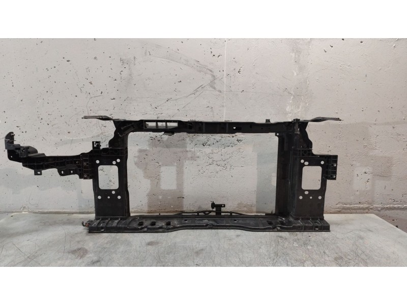 Recambio de panel frontal para hyundai i30 (gd) 1.6 crdi referencia OEM IAM   