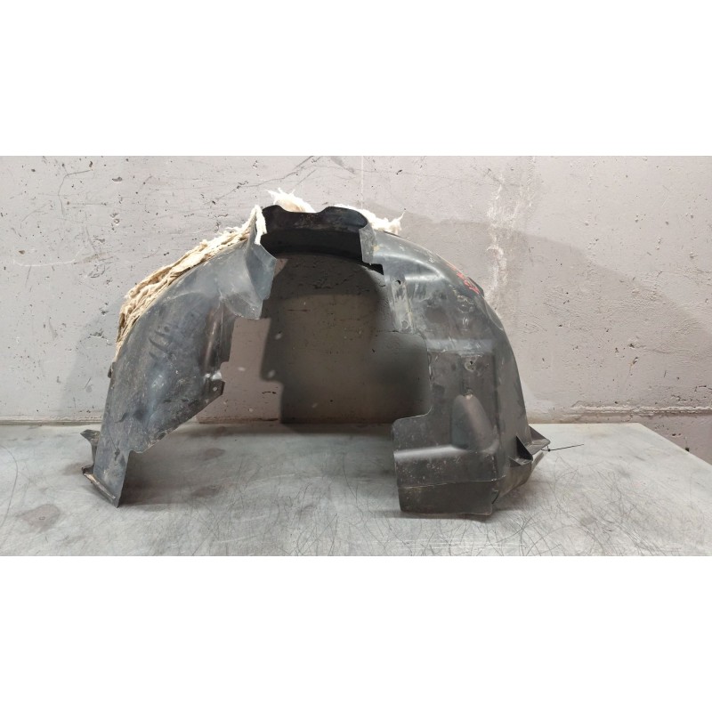 Recambio de paso de rueda delantero izquierdo para ford c-max 1.6 tdci cat referencia OEM IAM   