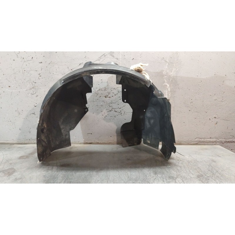 Recambio de paso de rueda delantero derecho para ford c-max 1.6 tdci cat referencia OEM IAM   