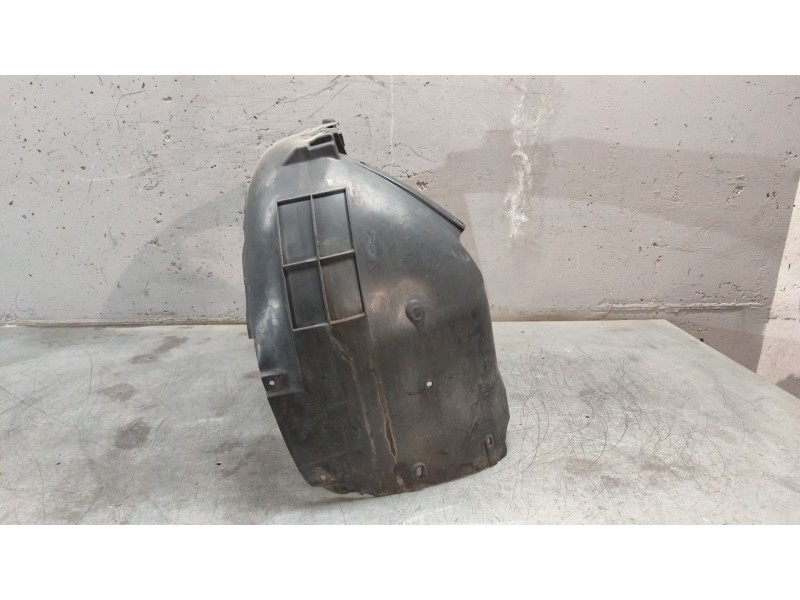 Recambio de paso de rueda delantero derecho para seat exeo (3r2) 2.0 tdi referencia OEM IAM 8E0821172  