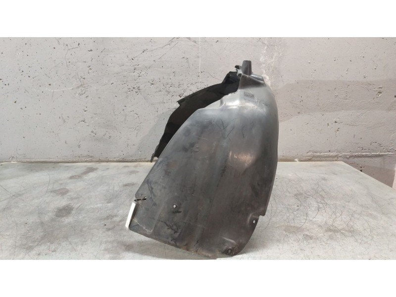 Recambio de paso de rueda delantero derecho para seat exeo (3r2) 2.0 tdi referencia OEM IAM 8E0821172  