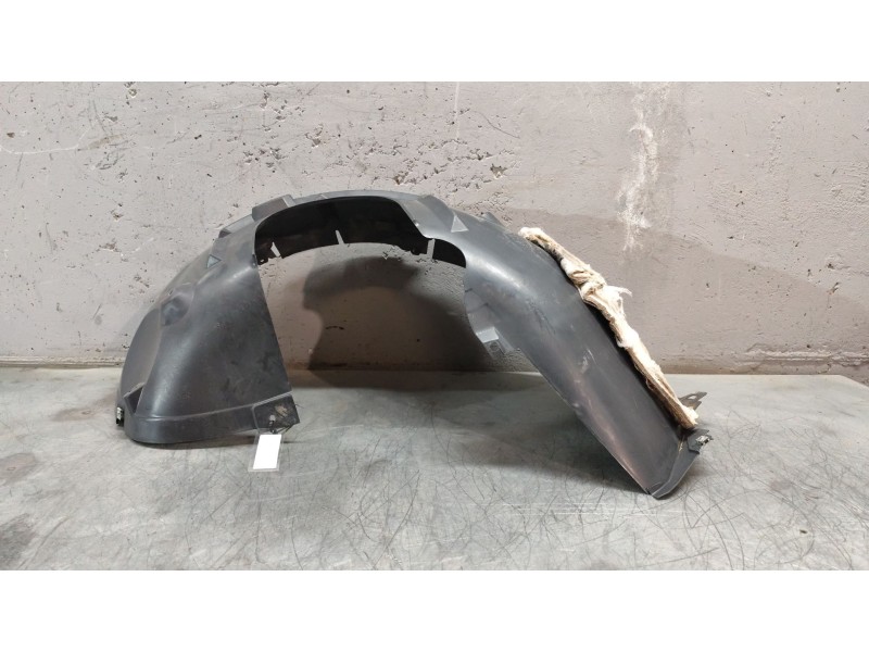 Recambio de paso de rueda delantero derecho para seat leon (5f1) 1.6 tdi referencia OEM IAM 5F0809958  
