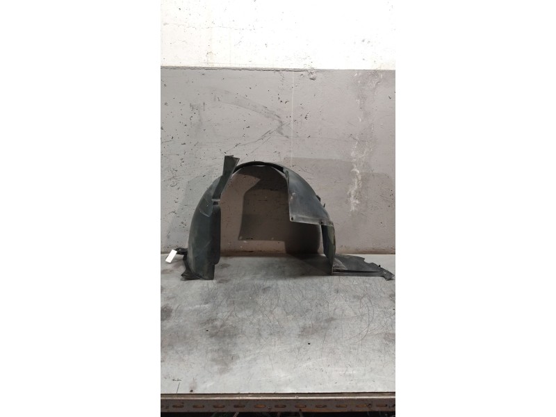 Recambio de paso de rueda delantero izquierdo para citroën xsara picasso 2.0 hdi referencia OEM IAM 9631481980  