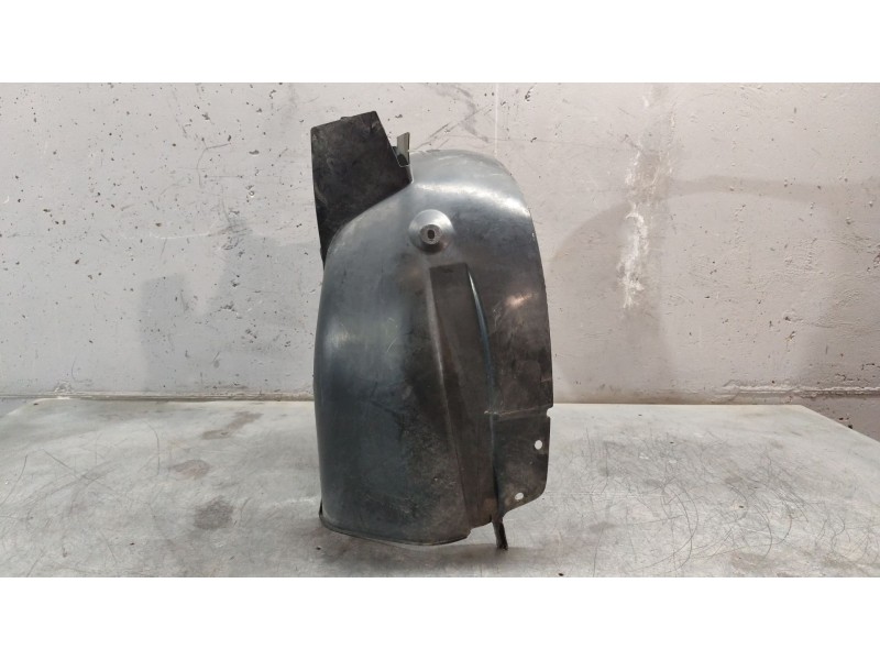 Recambio de paso de rueda delantero derecho para citroën c2 (jm_) 1.4 hdi referencia OEM IAM 9639598480  