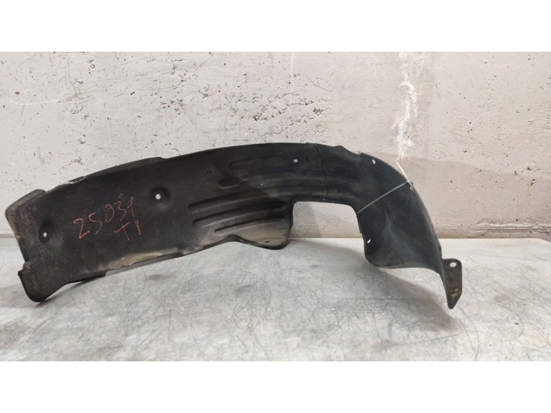 Recambio de paso de rueda trasero izquierdo para kia niro i (de) e-niro referencia OEM IAM 86821Q4000  