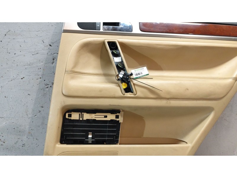 Recambio de guarnecido puerta trasera derecha para volkswagen touareg (7la, 7l6, 7l7) 5.0 v10 tdi referencia OEM IAM   