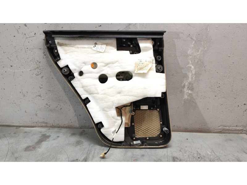 Recambio de guarnecido puerta trasera derecha para volkswagen touareg (7la, 7l6, 7l7) 5.0 v10 tdi referencia OEM IAM   