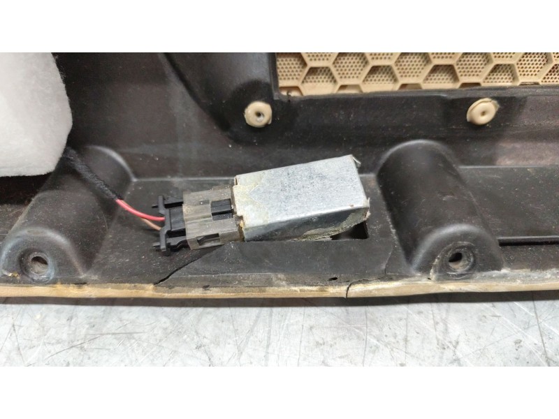 Recambio de guarnecido puerta trasera derecha para volkswagen touareg (7la, 7l6, 7l7) 5.0 v10 tdi referencia OEM IAM   