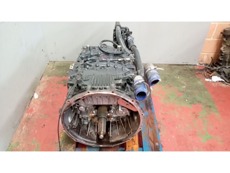 Recambio de caja cambios para iveco stralis (as) 12.9 diesel referencia OEM IAM 12as2331td 41289449 1353041023