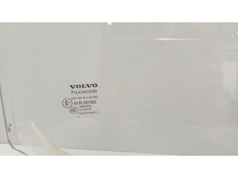 Recambio de luna delantera derecha para volvo fh 12 2002  12.1 diesel (d12d460) referencia OEM IAM 8140913  