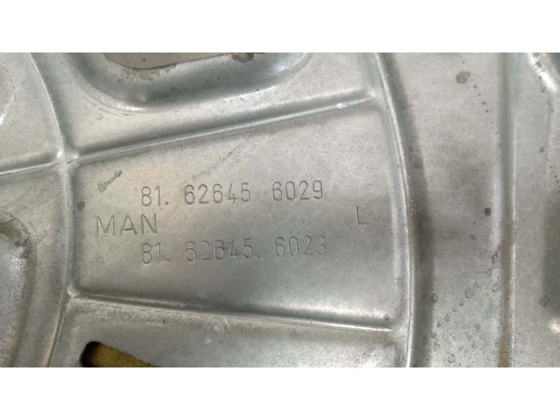 Recambio de elevalunas delantero izquierdo para man tg - a 18.xxx 12.8 diesel referencia OEM IAM 81626456035  
