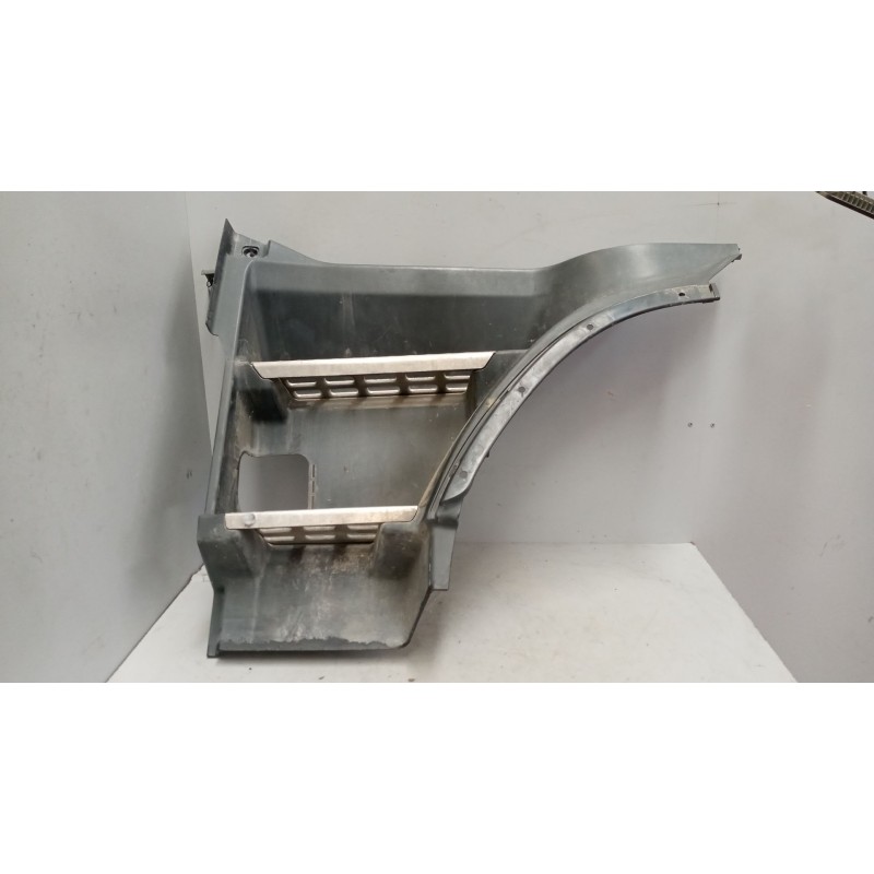 Recambio de paso rueda izquierdo para volvo fh 12 2002  12.1 diesel (d12d460) referencia OEM IAM 3175927  