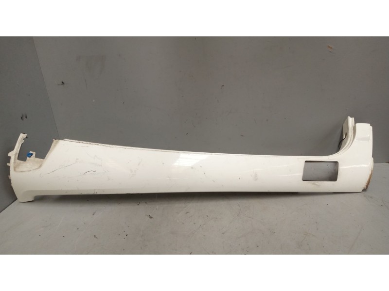 Recambio de moldura luna delantera para man tgs referencia OEM IAM 81624100194  DERECHA