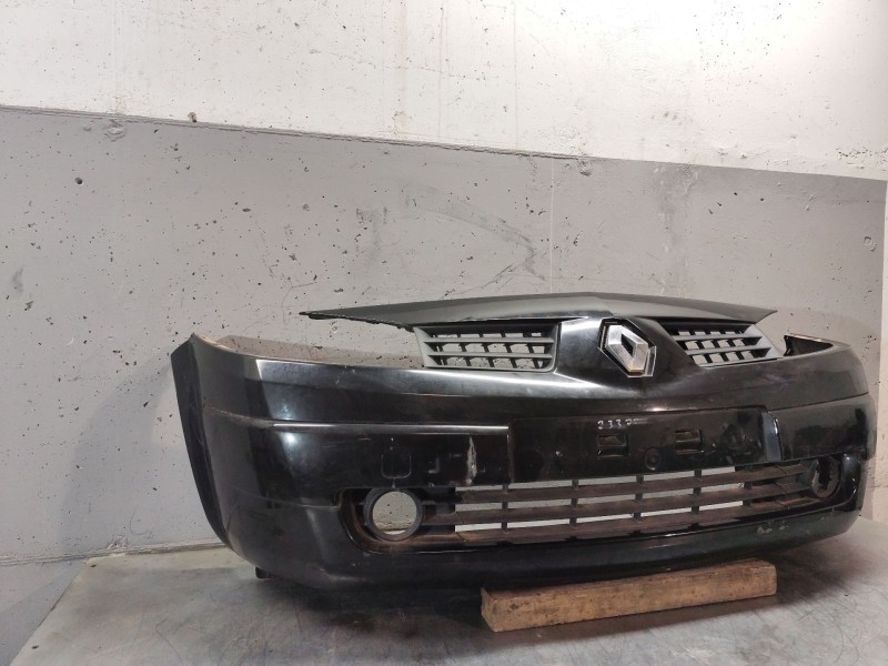 Recambio de paragolpes delantero para renault megane ii coupe/cabrio referencia OEM IAM   