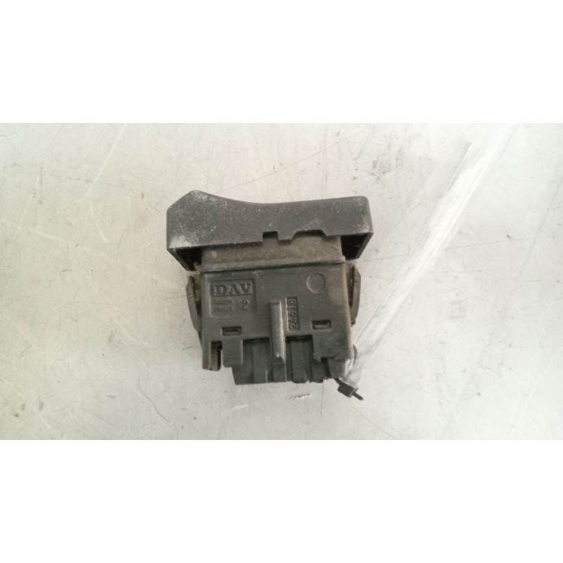 Recambio de interruptor para renault hr xxx.18/26 premium 01  11.1 diesel referencia OEM IAM 5010306638  