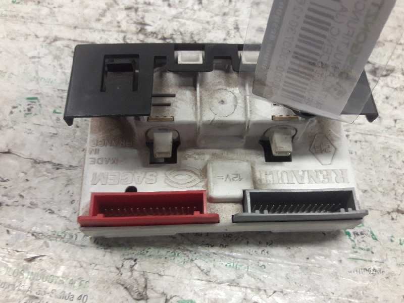 Recambio de pantalla multifuncion para renault scenic (ja..) 1.9 d rt referencia OEM IAM 7700428029D  