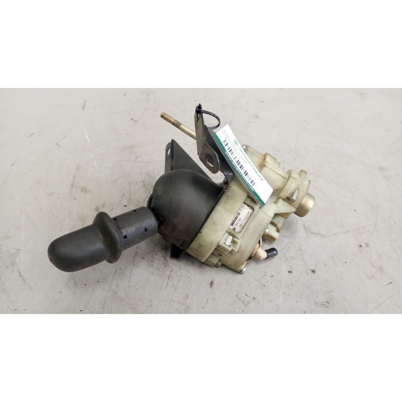 Recambio de palanca freno de mano para volvo fh 12 2002  12.1 diesel (d12d460) referencia OEM IAM 20367533  9617242040