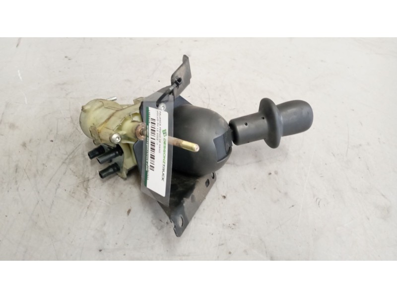 Recambio de palanca freno de mano para volvo fh 12 2002  12.1 diesel (d12d460) referencia OEM IAM 20367533  9617242040